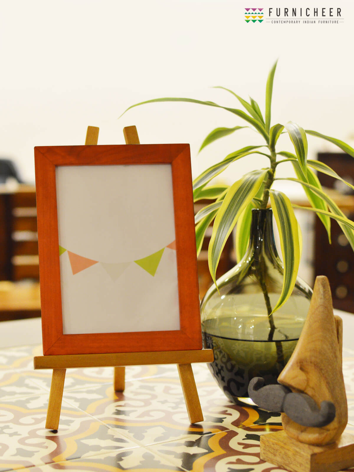 1.PICTURE FRAME WITH EASEL STAND (1)
